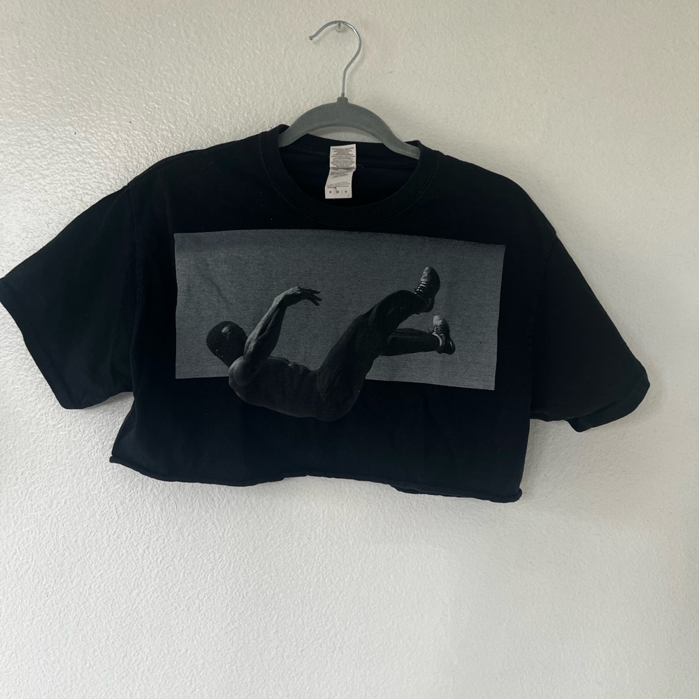 Black Graphic Crop Top